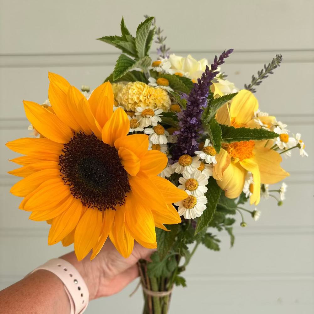 Inbloom Seasonal Bouquet